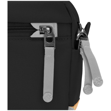 Сумка через плече Pacsafe Go Crossbody