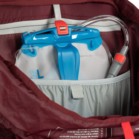 Жіночий туристичний рюкзак Osprey Aura Ag Lt 65