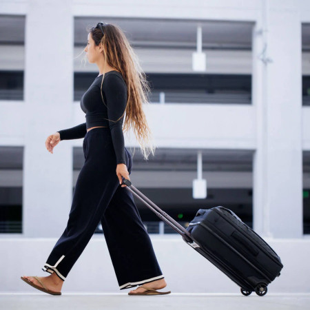 Дорожня валіза Dakine Split Carry On Roller Bag 42L+