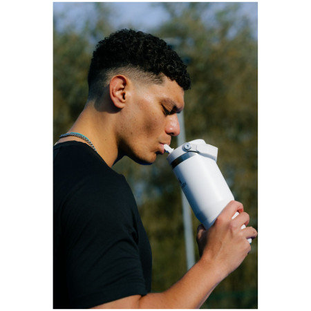 Термокружка Stanley Tumbler Flip Straw 2.0 890 ml