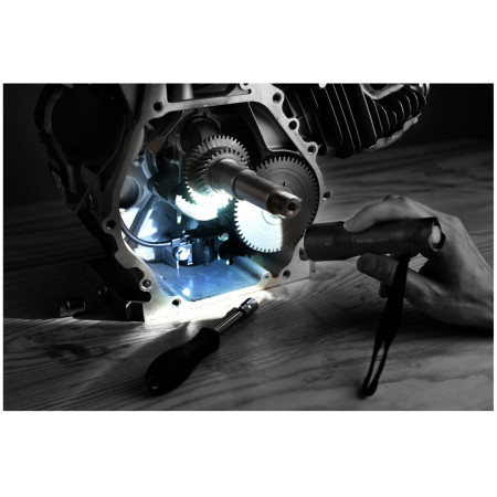 Лампа Extol Svítilna 250lm,zoom,celokovová