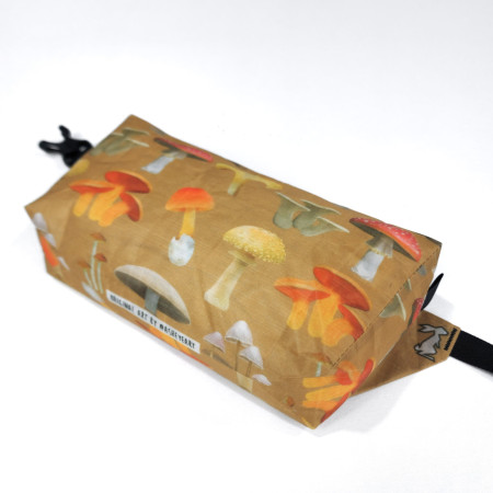 Поясна сумка High Tail Designs Fanny Pack Botany Poster