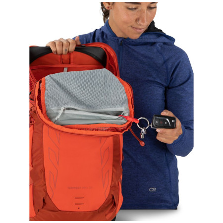 Жіночий туристичний рюкзак Osprey Tempest Pro 30