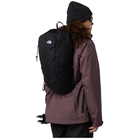 Малий туристичний рюкзак The North Face Basin 18
