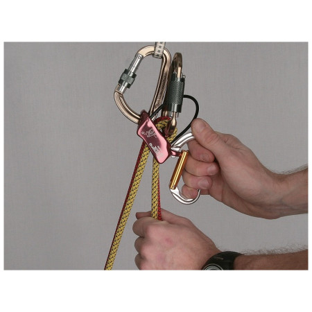 Jistítko Singing Rock Shuttle