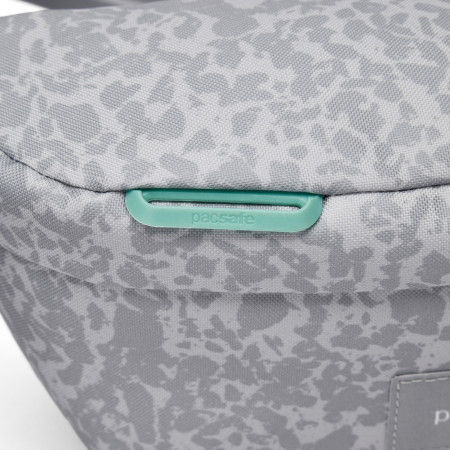 Поясна сумка Pacsafe GO sling pack