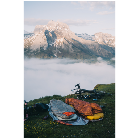 Пуховий спальник Cumulus X-Lite 200