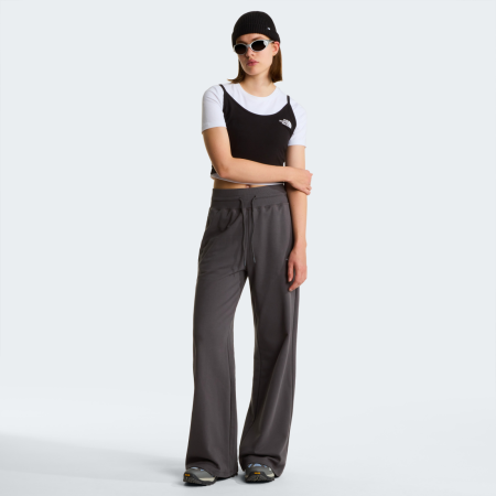 Жіноча футболка The North Face Essential Cropped Slim Short Sleeve Tee