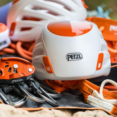 Альпіністський шолом Petzl Sirocco