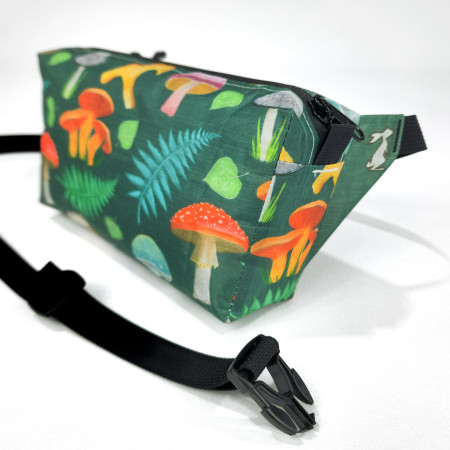 Поясна сумка High Tail Designs Fanny Pack Forest Mushroom