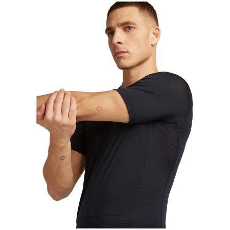 Чоловіча функціональна футболка Icebreaker M Mer 125 ZoneKnit SS Crewe