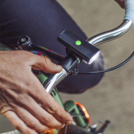 Переднє світло Blackburn Dayblazer 550