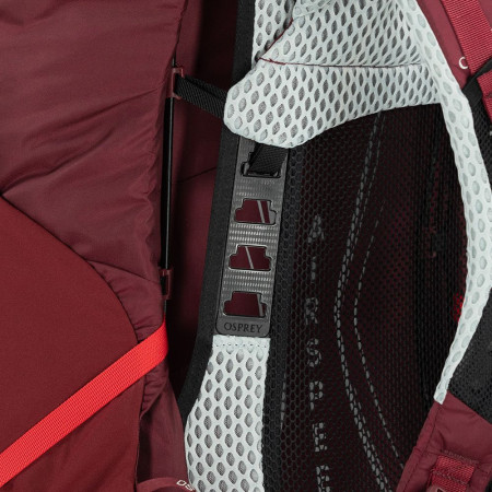 Жіночий туристичний рюкзак Osprey Aura Ag Lt 65