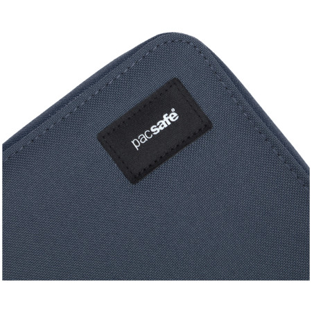 Гаманець Pacsafe RFIDsafe compact travel organizer