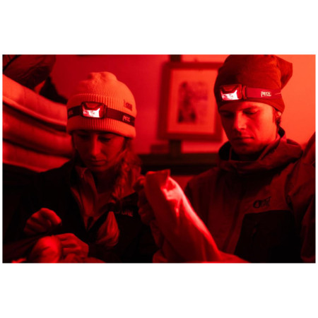 Налобний ліхтарик Petzl Actik (2025)