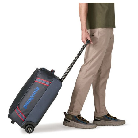 Валіза Patagonia Black Hole Wheeled Duffel 40L