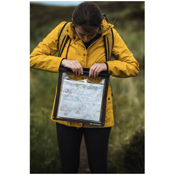 Водонепроникний чохол  LifeVenture Waterproof Map Case