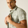 Чоловіча сорочка Regatta Anti-Insect Travel Light S/S Shirt